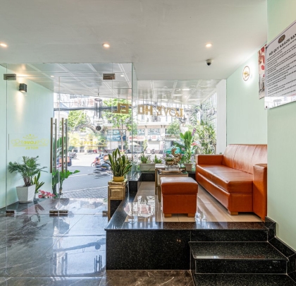 Love Hotel – Khu vực tiếp khách